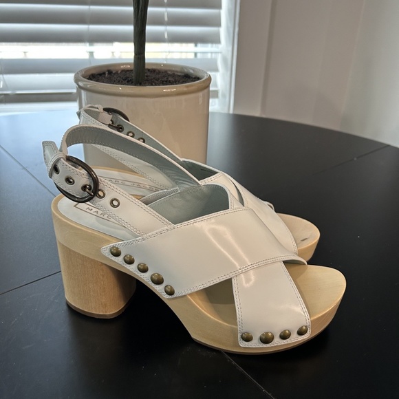 NEW! Marc Jacobs White Studded Leather Clogs  Size 40 EU/ 10US MSRP ($495) - Picture 4 of 4
